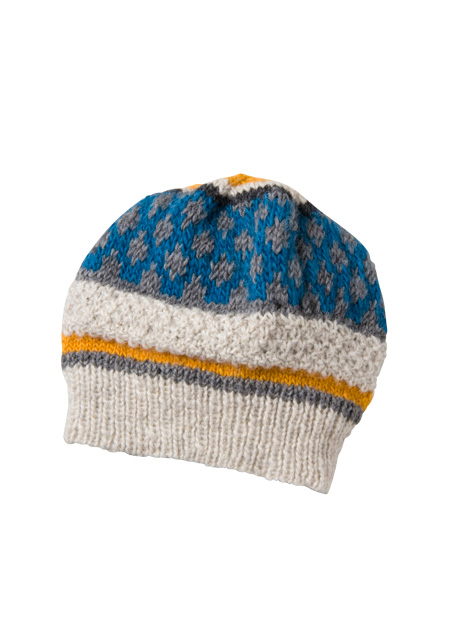 手編みフェアアイル・ニット帽 | オーガニックコットン・フェアトレードアイテム、エシカルライフスタイルのピープルツリー